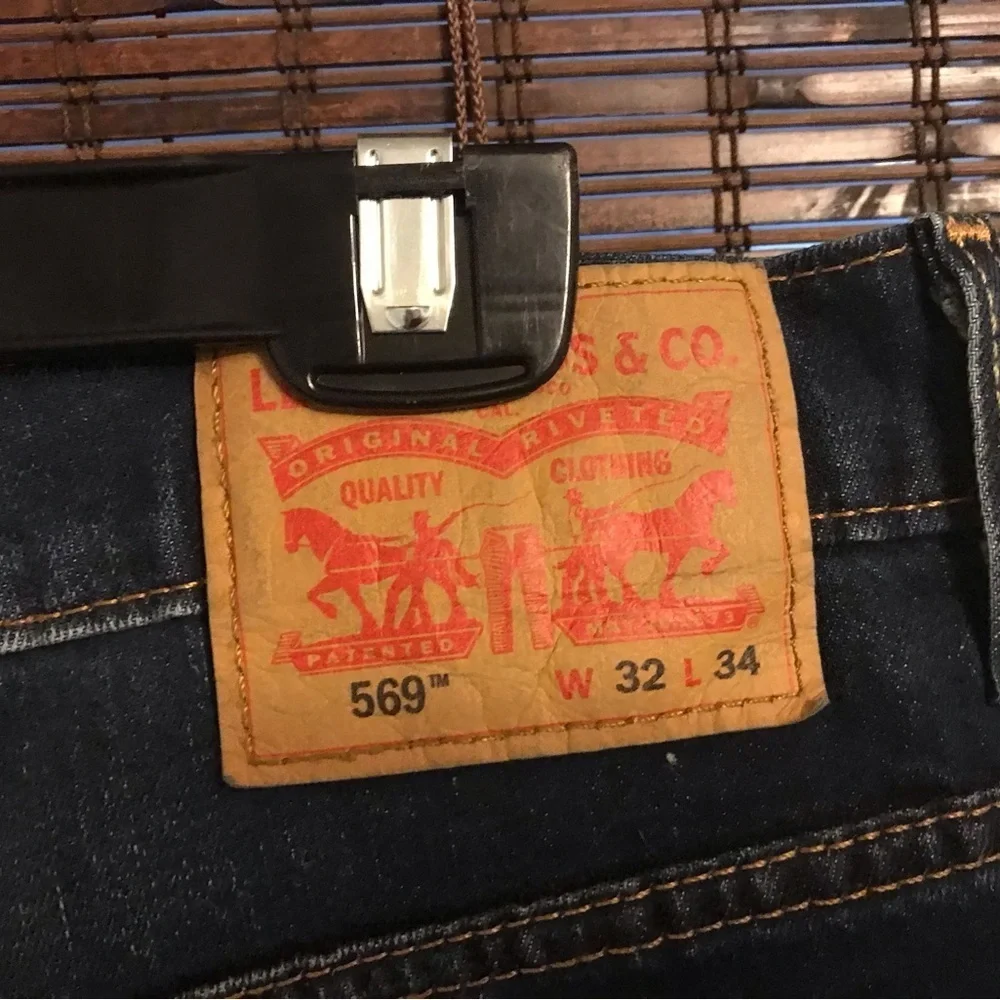 569™ LOOSE STRAIGHT FIT MEN'S JEANS